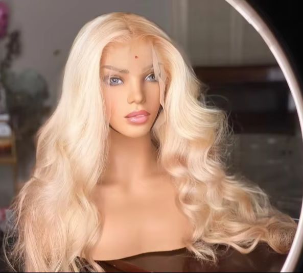 613 Blonde Wig Long Body Wave  - огляд і ціна 613 Blonde Body Wave Lace Front Wig